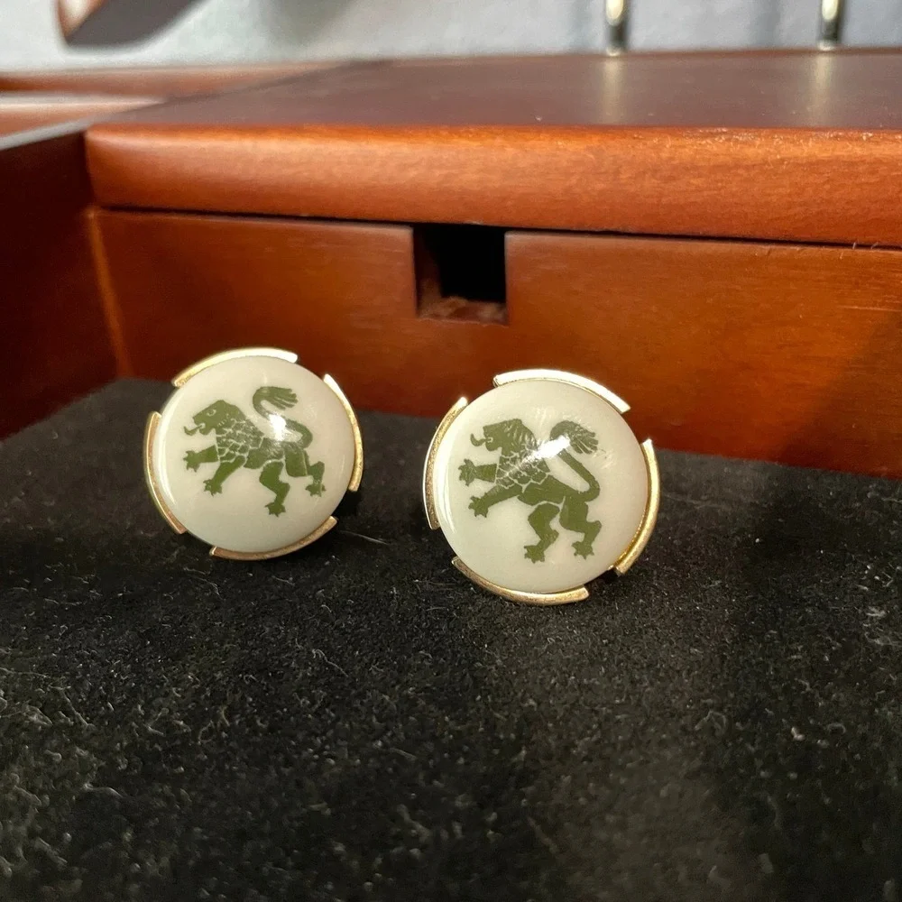 Vintage Ceramic Mens OS Green Lion Heraldic Gold Tone Cufflinks